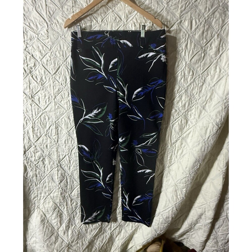 Chico’s Black Multicolor Floral Print Tapered Flat Front Pants Size 1.5R